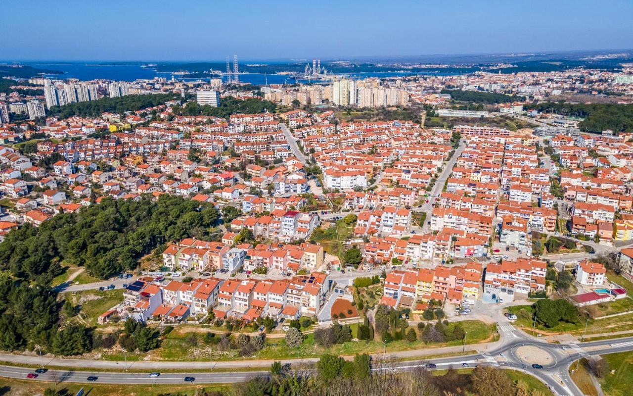 Apartment Green Pula, Family Friendly, Comfortable, Free Parking And Wifi Экстерьер фото