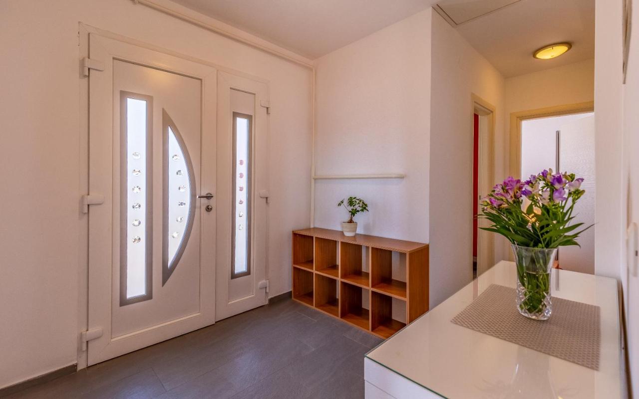 Apartment Green Pula, Family Friendly, Comfortable, Free Parking And Wifi Экстерьер фото
